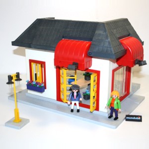 playmobil small house